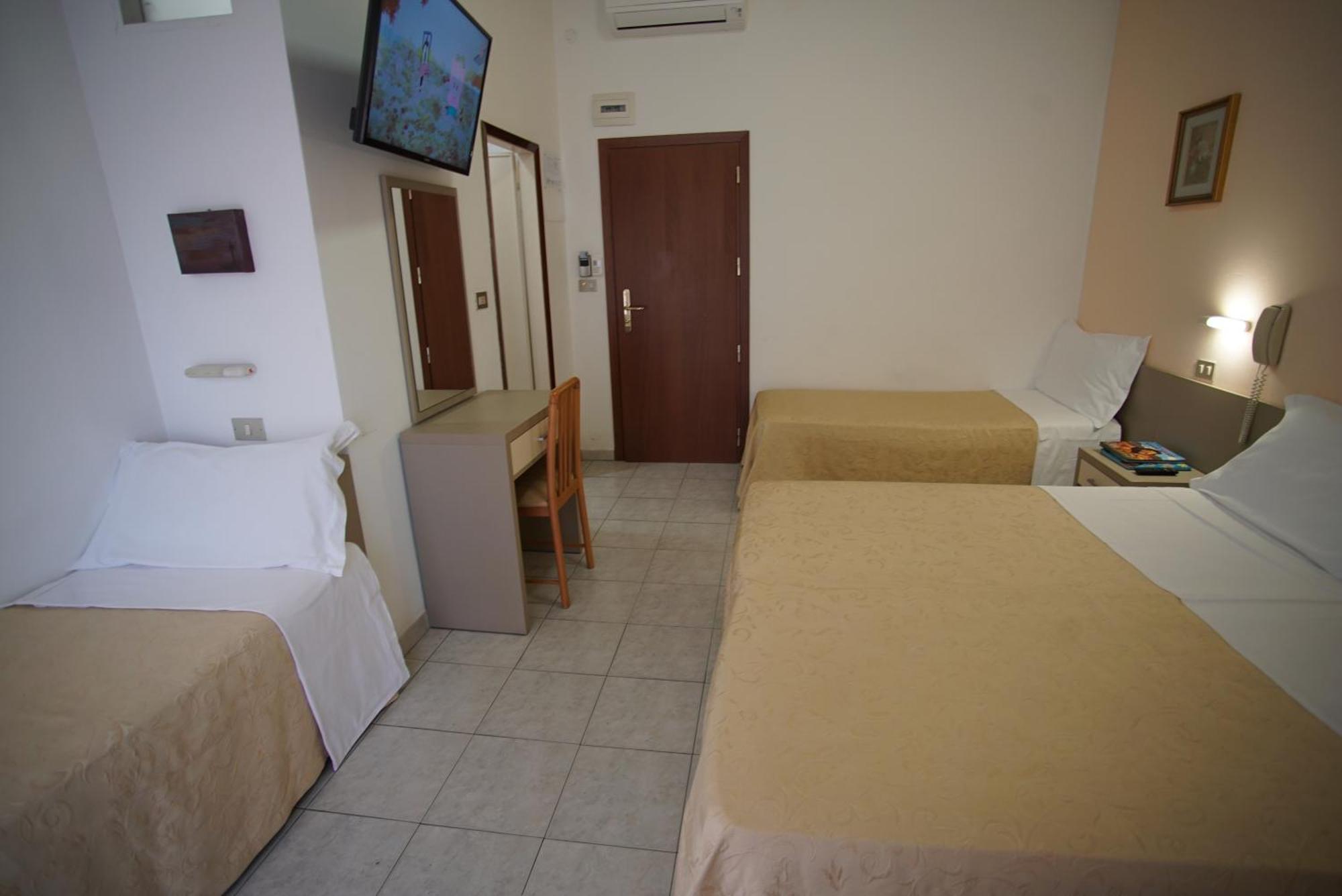 Hotel Dell'Angelo Rimini Exterior photo